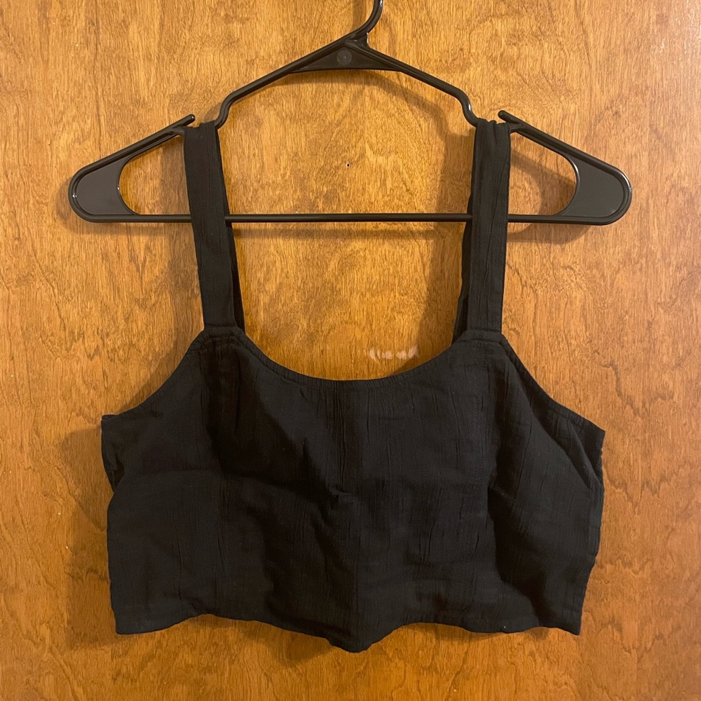 Aerie top size M. Straps are adjustable
